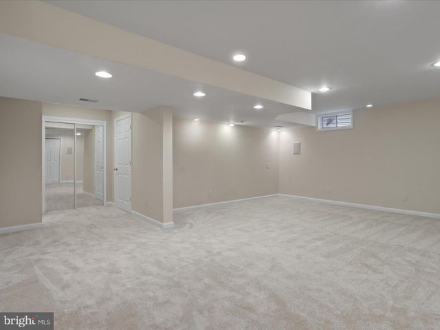 2869 CHEVOIT HILL CT, Woodbridge, VA 22191