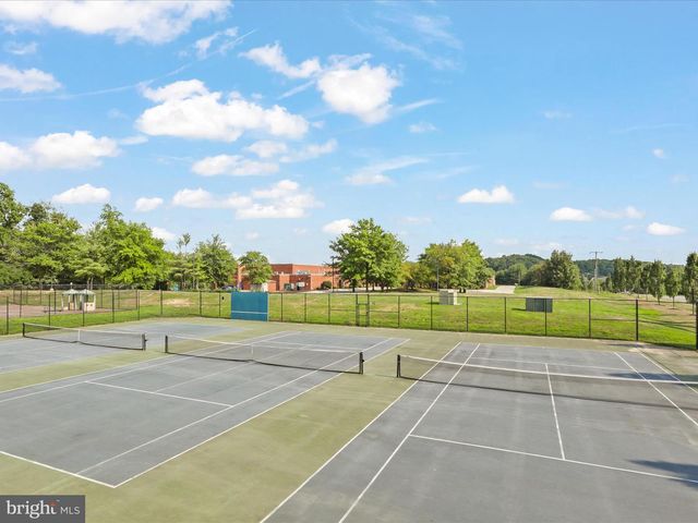 2869 CHEVOIT HILL CT, Woodbridge, VA 22191