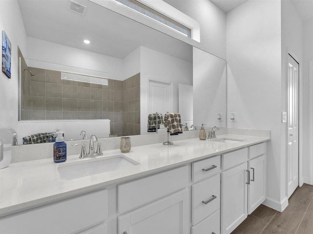 7961 Lakes Edge Lane, Port Charlotte, FL 33981