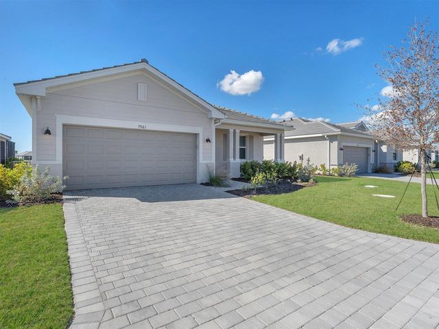 7961 Lakes Edge Lane, Port Charlotte, FL 33981