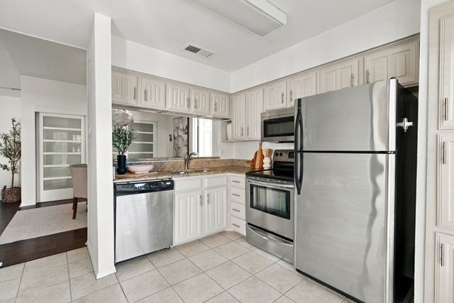 5200 Martel Avenue 25C, Dallas, TX 75206