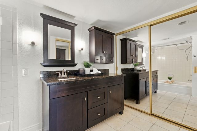 5200 Martel Avenue 25C, Dallas, TX 75206