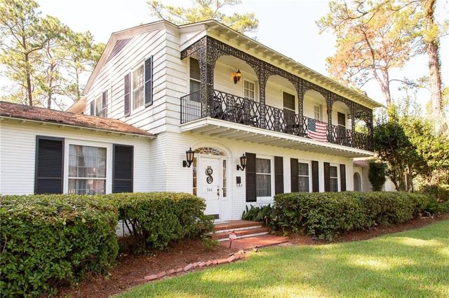 706 Cherokee Circle, Waycross, GA 31501