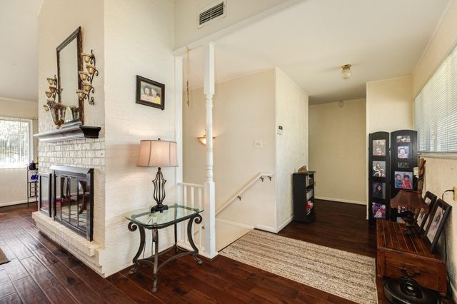 703 County Road 605, Angleton, TX 77515