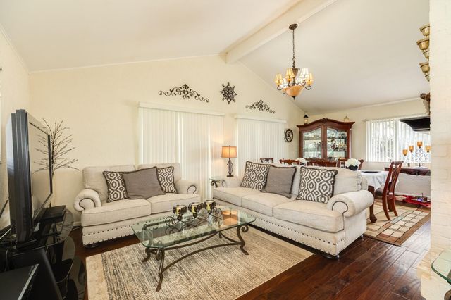 703 County Road 605, Angleton, TX 77515