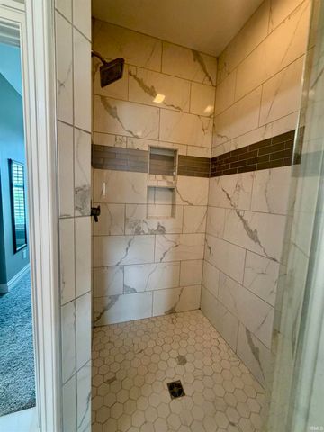 8655 Crenshaw Drive, Newburgh, IN 47630