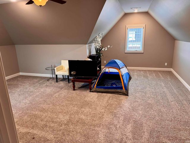 8655 Crenshaw Drive, Newburgh, IN 47630