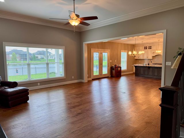 8655 Crenshaw Drive, Newburgh, IN 47630