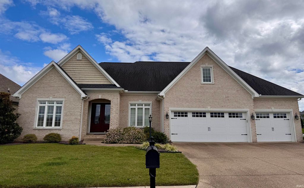 8655 Crenshaw Drive, Newburgh, IN 47630