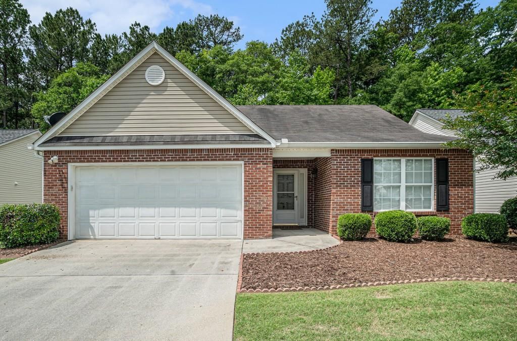 920 Village View Circle, Loganville, GA 30052