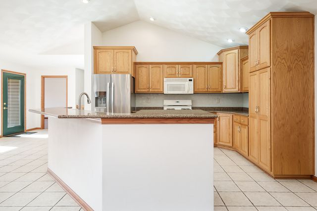 261 W Red Tail Lane, Oregon, IL 61061