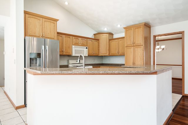 261 W Red Tail Lane, Oregon, IL 61061