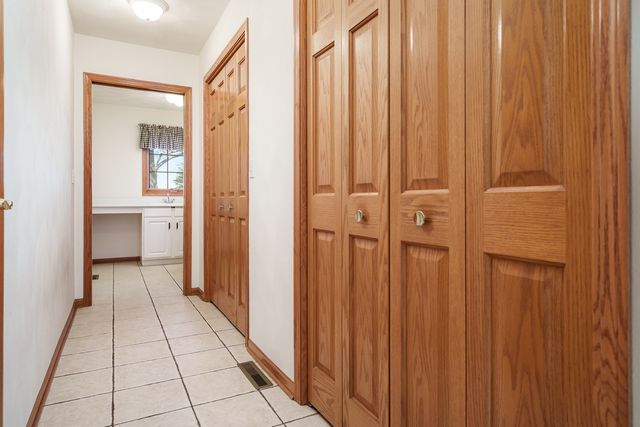 261 W Red Tail Lane, Oregon, IL 61061