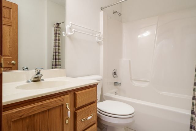 261 W Red Tail Lane, Oregon, IL 61061