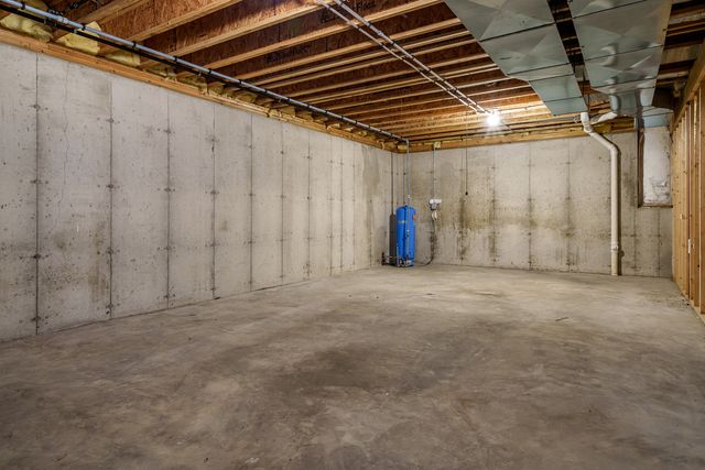 261 W Red Tail Lane, Oregon, IL 61061