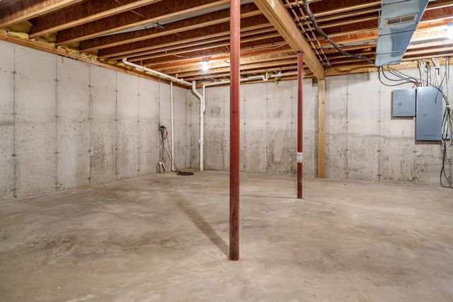 261 W Red Tail Lane, Oregon, IL 61061