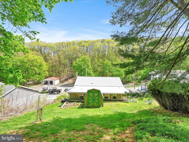 136 MAIN STREET, Pottsville, PA 17901