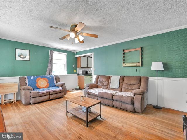 136 MAIN STREET, Pottsville, PA 17901