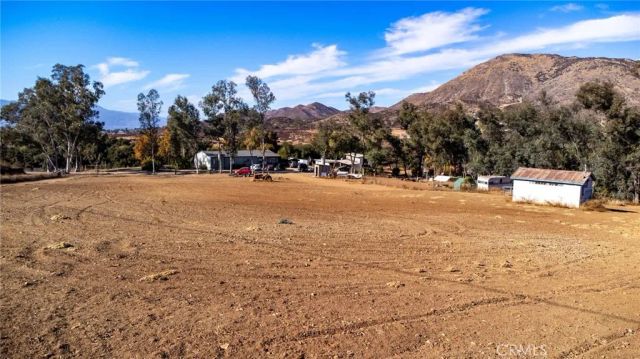 23700 Oak Circle, Wildomar, CA 92595