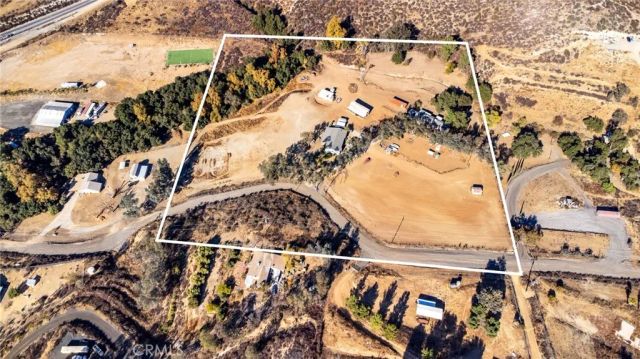 23700 Oak Circle, Wildomar, CA 92595