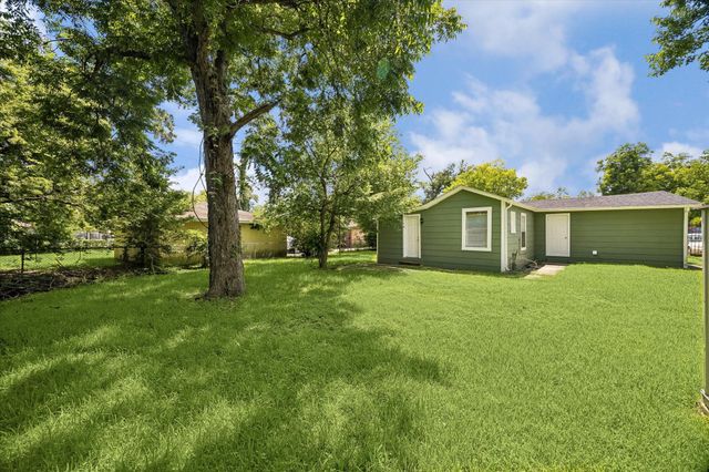 9210 Compton Street, Houston, TX 77016