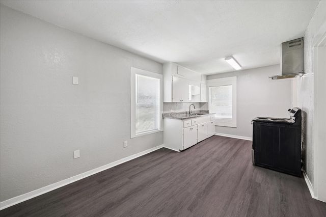 9210 Compton Street, Houston, TX 77016