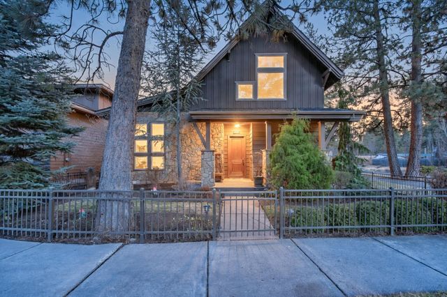 61102 Aspen Rim Lane, Bend, OR 97702