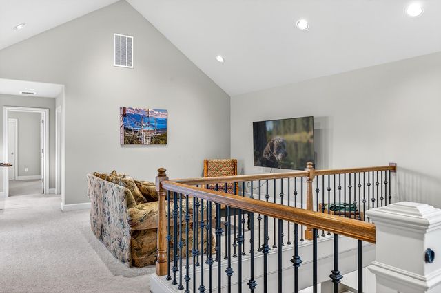 61102 Aspen Rim Lane, Bend, OR 97702