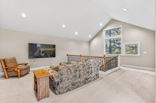 61102 Aspen Rim Lane, Bend, OR 97702