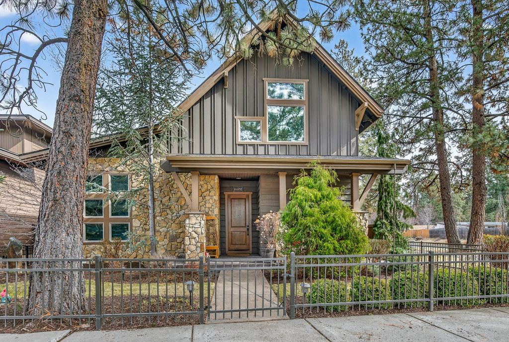 61102 Aspen Rim Lane, Bend, OR 97702