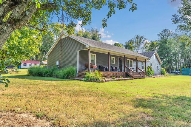 1040 Rapids Rd, Franklin, KY 42134