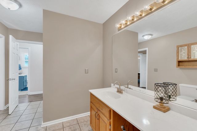 1040 Rapids Rd, Franklin, KY 42134