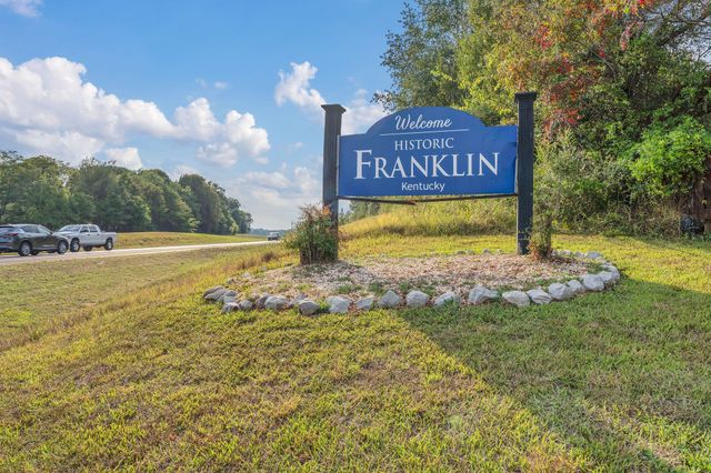 1040 Rapids Rd, Franklin, KY 42134