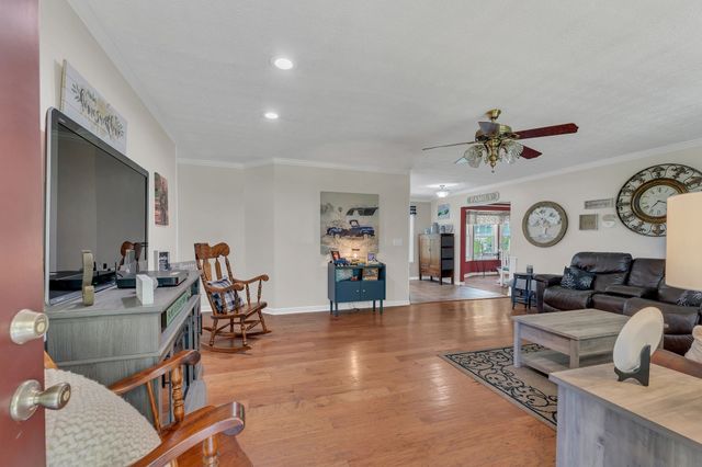 1040 Rapids Rd, Franklin, KY 42134