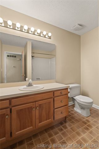 4439 Erin Drive, Floyds Knobs, IN 47119