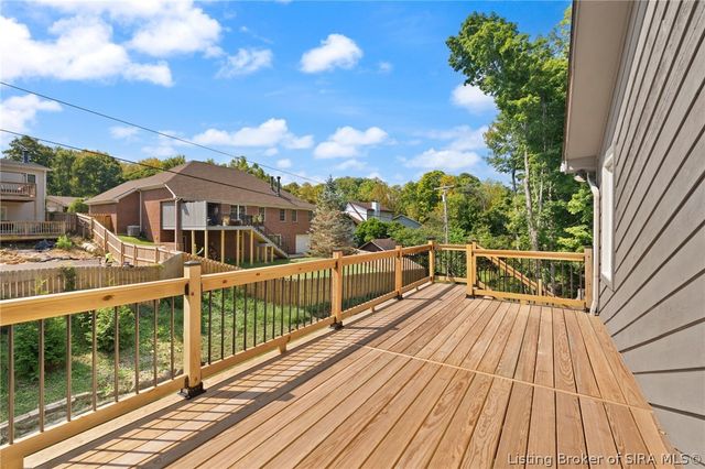 4439 Erin Drive, Floyds Knobs, IN 47119