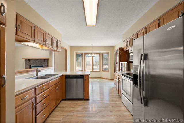 4439 Erin Drive, Floyds Knobs, IN 47119
