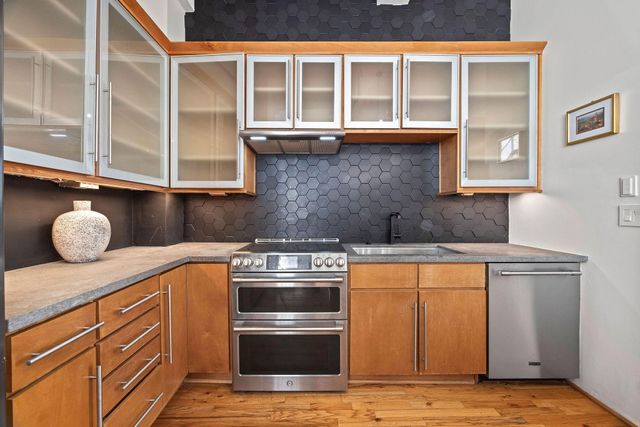 705 Main Street 516, Houston, TX 77002