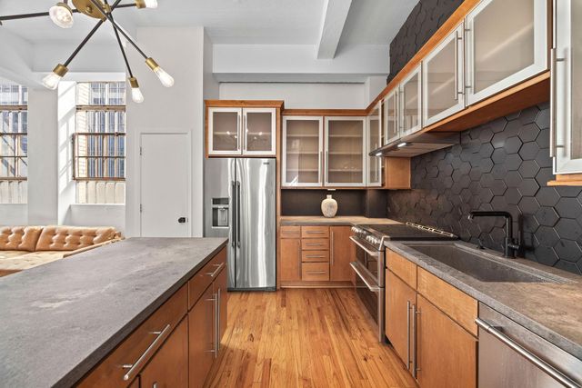 705 Main Street 516, Houston, TX 77002