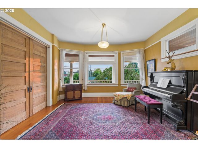 322 Se 61ST Ave, Portland, OR 97215