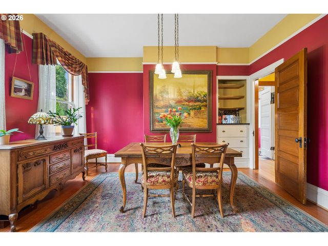 322 Se 61ST Ave, Portland, OR 97215