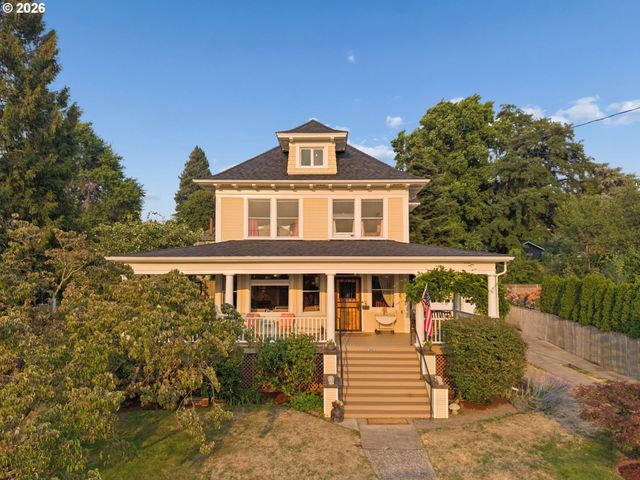 322 Se 61ST Ave, Portland, OR 97215