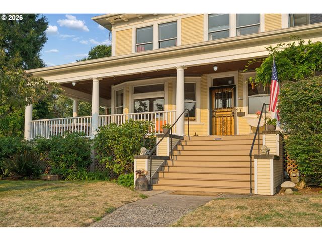 322 Se 61ST Ave, Portland, OR 97215