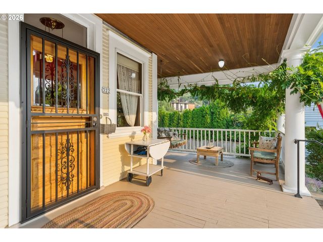 322 Se 61ST Ave, Portland, OR 97215