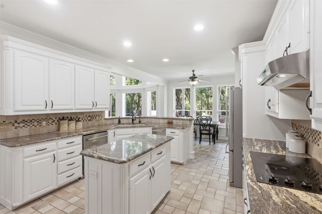 4005 Brooks Court, Highland Village, TX 76226
