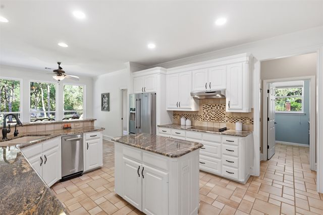 4005 Brooks Court, Highland Village, TX 76226