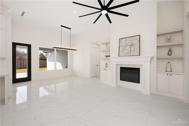 901 Azalea Street, Mission, TX 78572