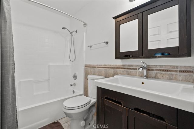 20230 Keswick 3, Winnetka, CA 91306