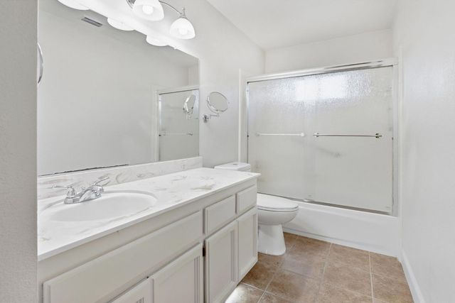 4625 5th St, Rocklin, CA 95677