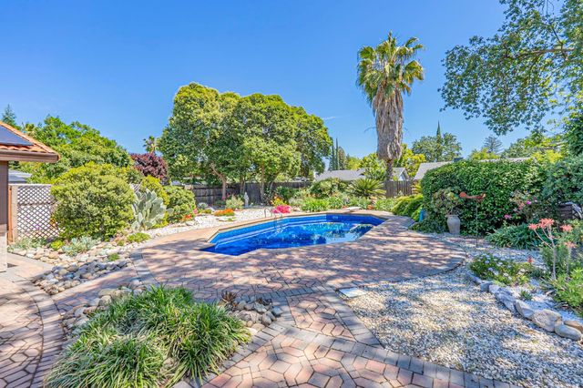 4625 5th St, Rocklin, CA 95677